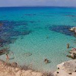 Dónde viajar en septiembre: 10 destinos isleños ideales